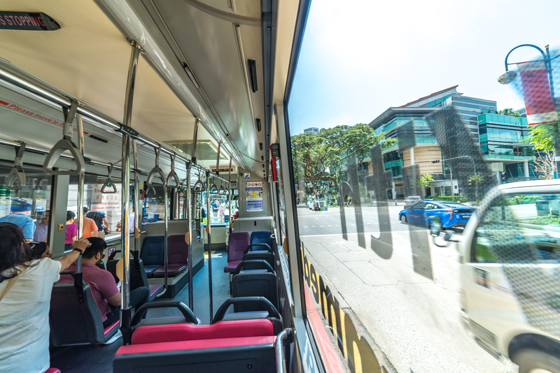 Commuters in Singapore can earn cash for commuting to work via bus (Source: © Jerome Quek | Dreamstime.com)