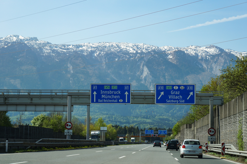 Asfinag is to deploy up to 525 Siemens RSUs along Austria’s highways (© Boonrit Panyaphinitnugoon | Dreamstime.com)