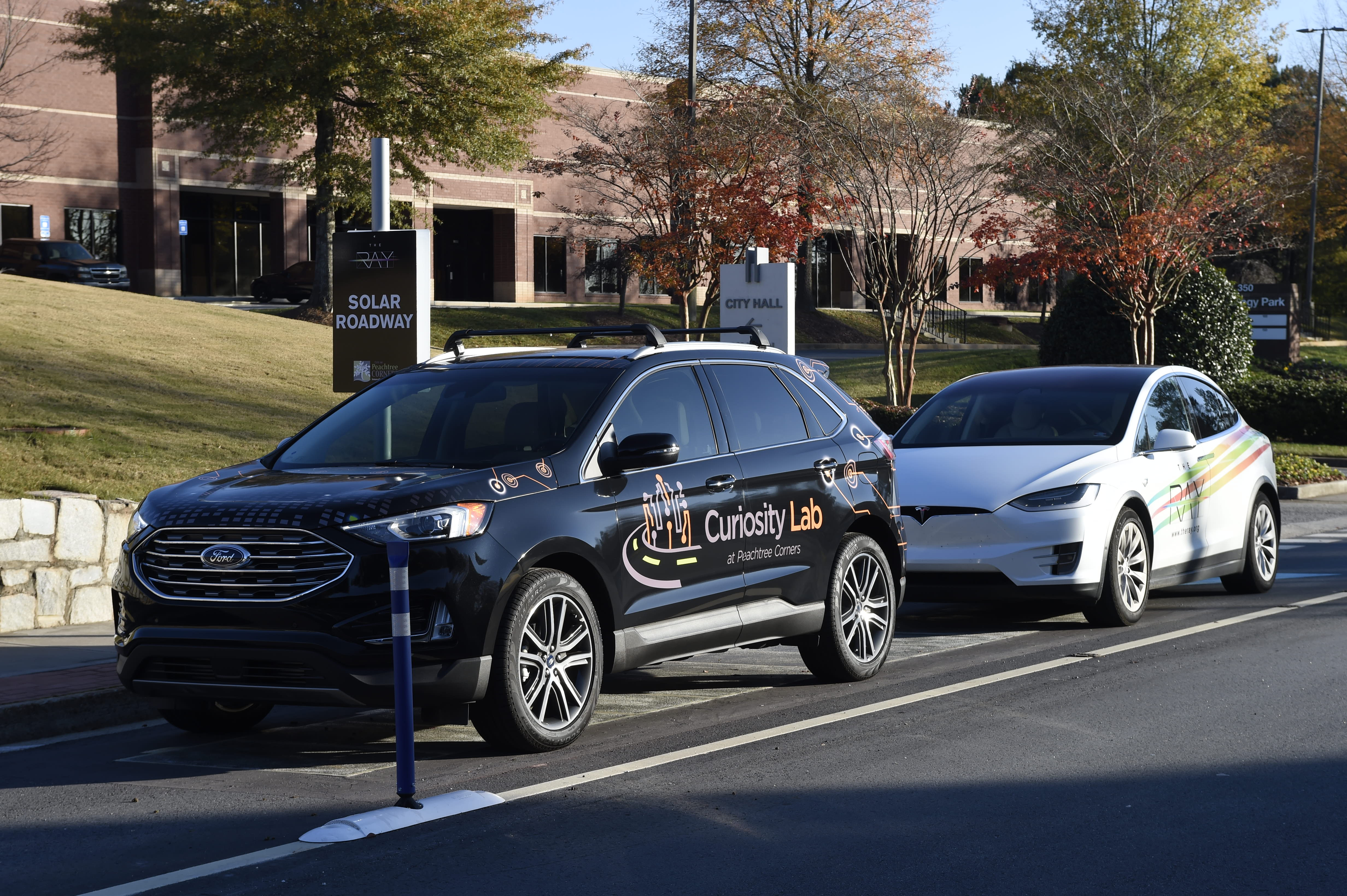 Peachtree Corners says the charger is equipped with an energy storage system for night time charging (Credit: Peachtree Corners)