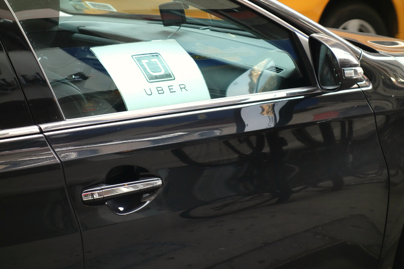 Uber has updated partnerships to help drivers transition to EV (© Bigapplestock | Dreamstime.com)