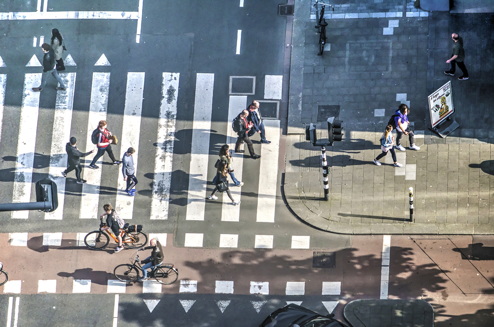 Idemia pedestrians image processing cameras © Frans Blok | Dreamstime.com