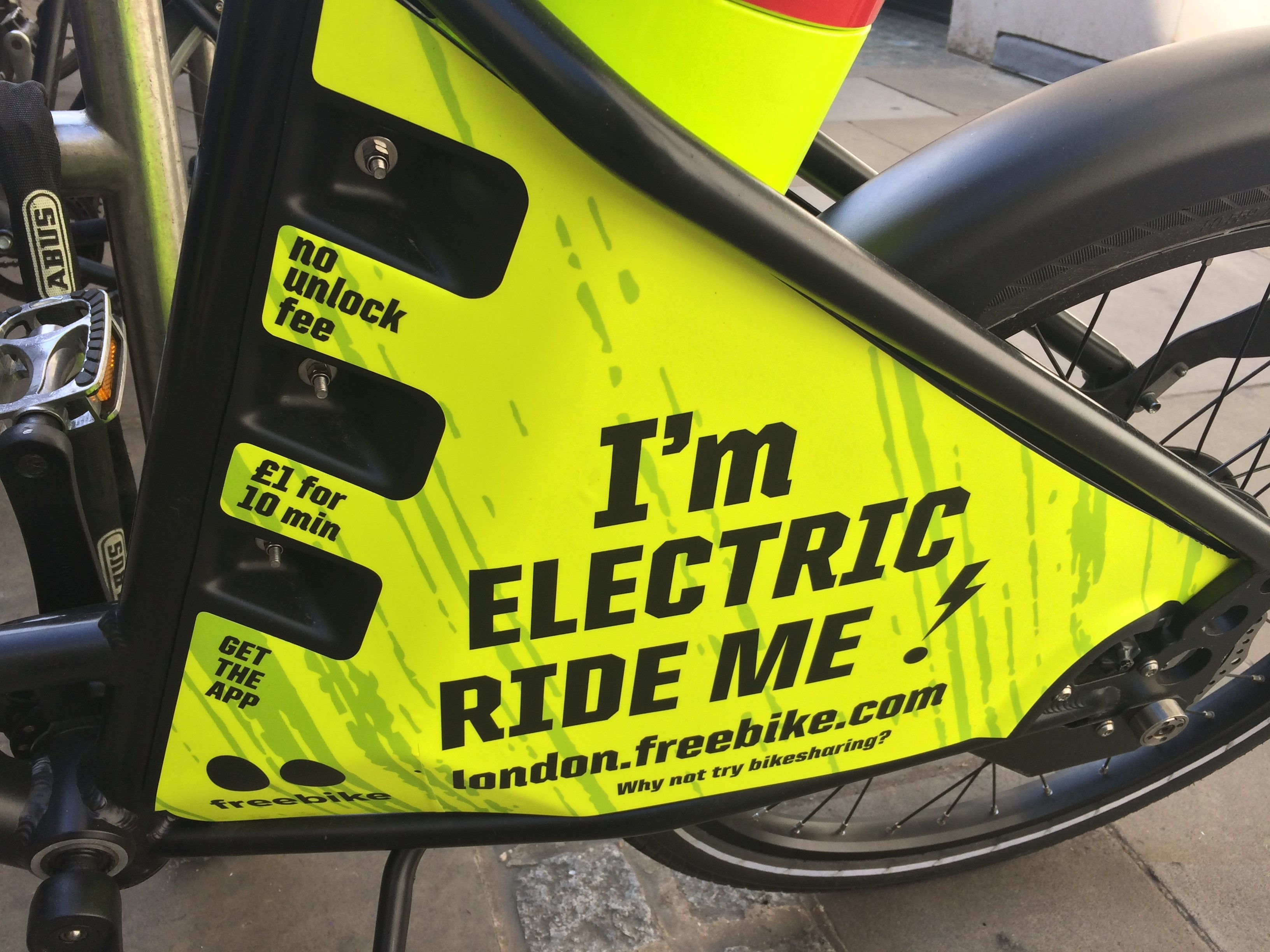 e-bikeshare mobility decarbonisation air quality © ITS International