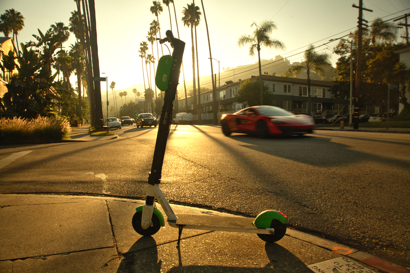 Transport access equity Los Angeles  (© Elliott Cowand | Dreamstime.com)