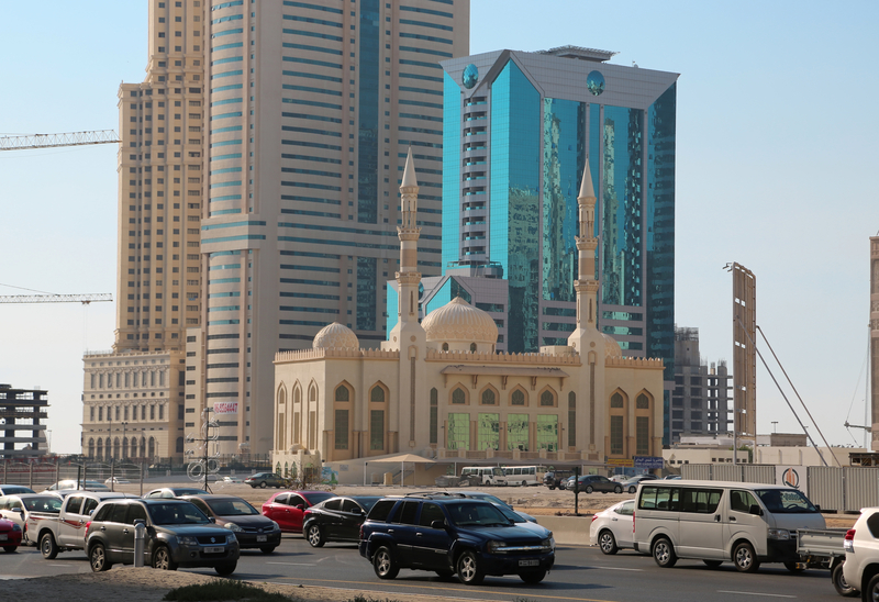 Road traffic control urban mobility UAE © Ddcoral | Dreamstime.com
