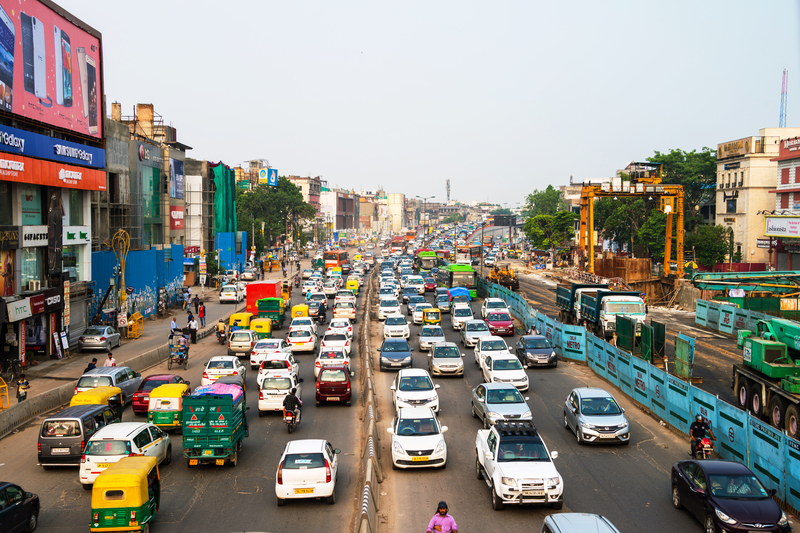 India traffic control air quality road safety (© Madrugadaverde | Dreamstime.com)
