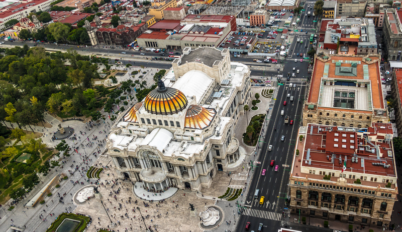 Mexico City AI traffic management road safety © Diego Grandi | Dreamstime.com