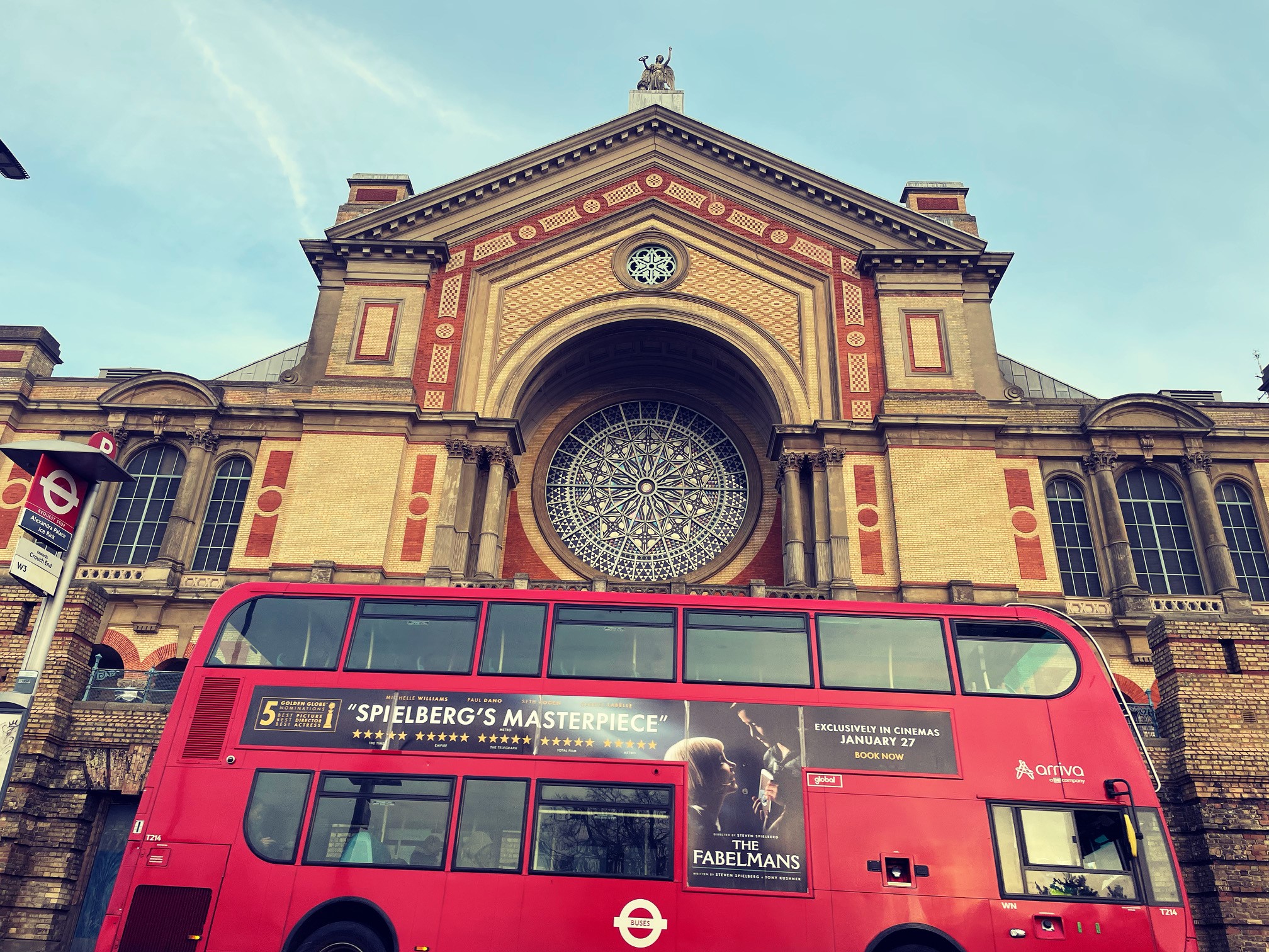 Bus Alexandra Palace London routing software decarbonisation (© ITS International)