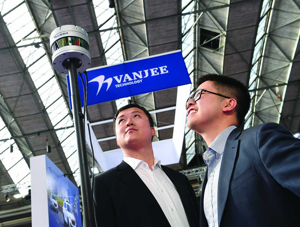 Ping Wang and Zhao Zhai of VanJee