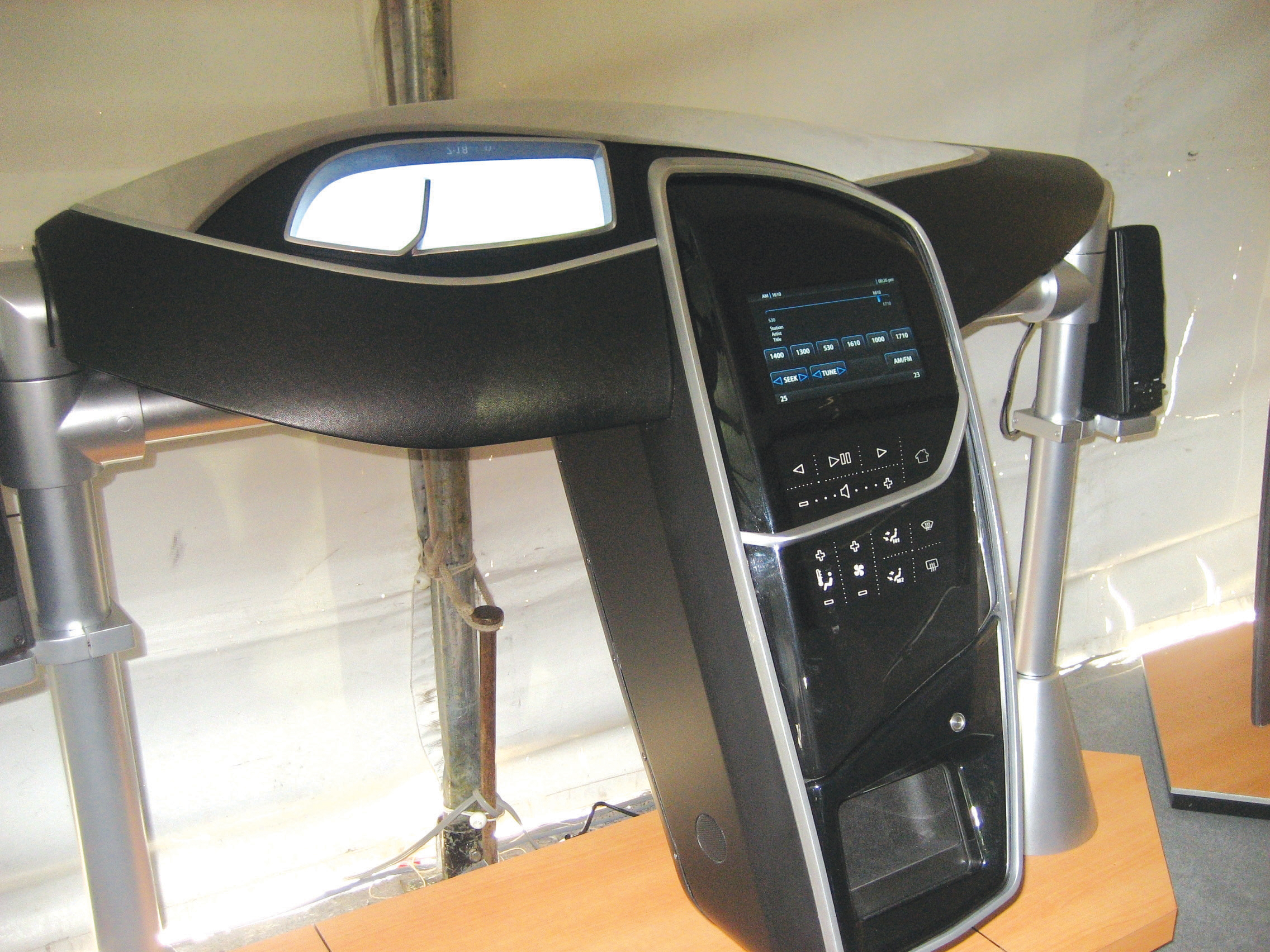 Next-generation vehicle cockpit concept from Visteon