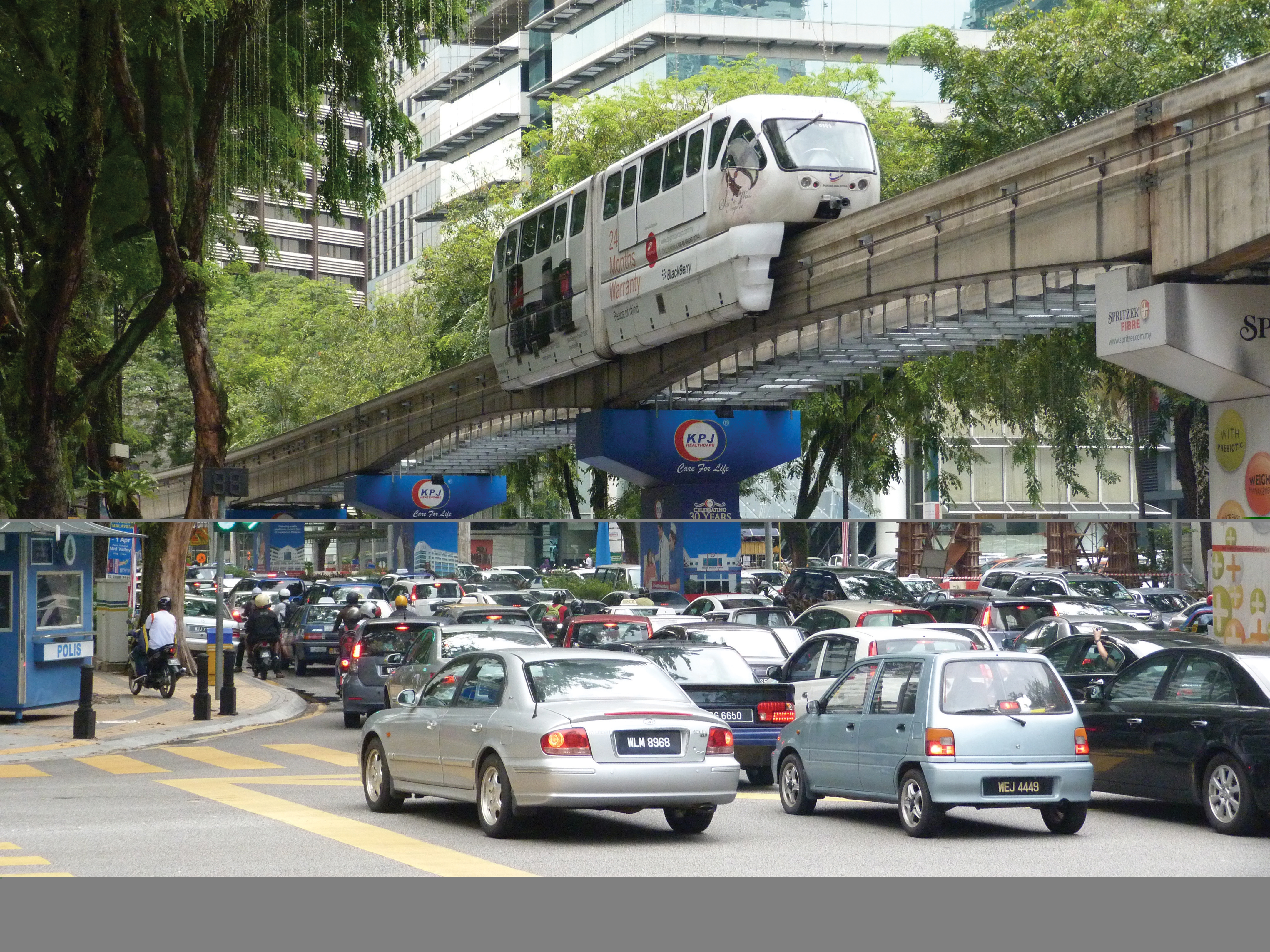 KL's iconic monorail