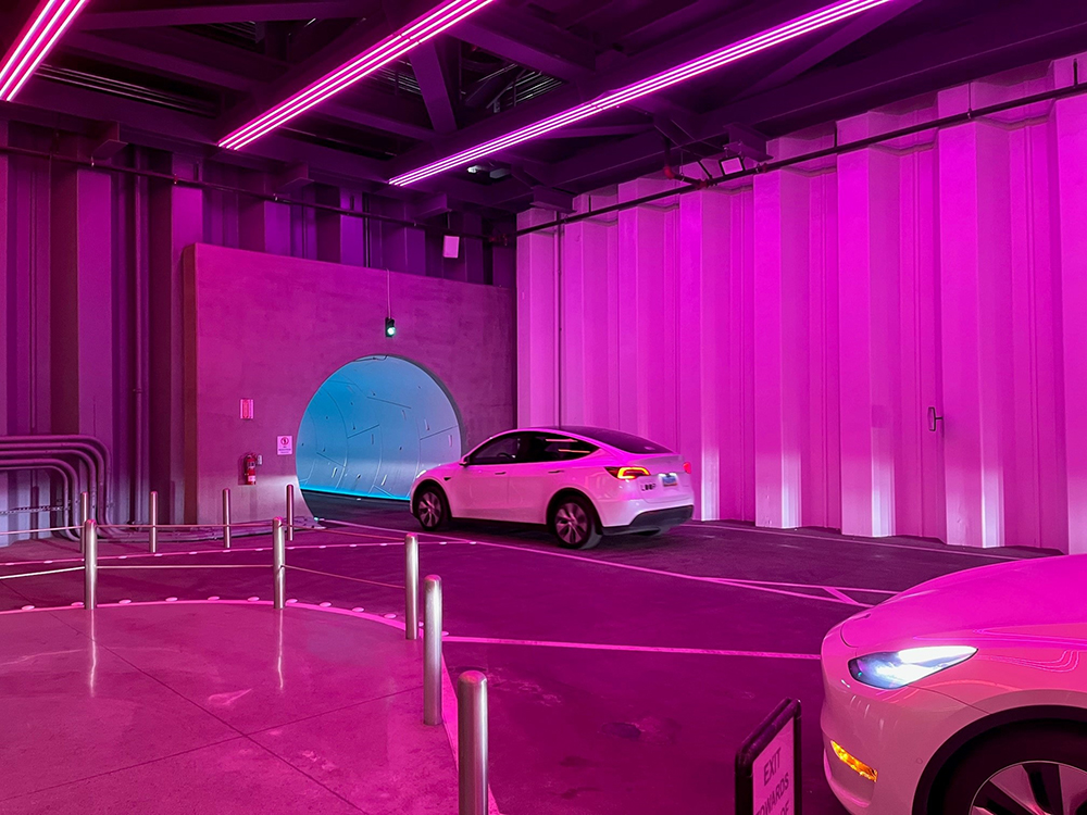The Las Vegas Loop Tesla e-taxi service
