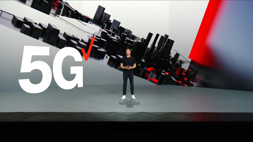 Verizon chairman Hans Vestberg demonstrated the 5G experience © CES 2021