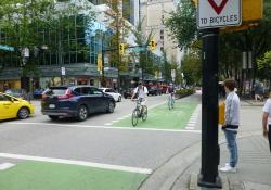 Vancouver biking (© David Arminas)