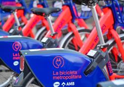 Bike share city mobility Barcelona electrification decarbonisation 
