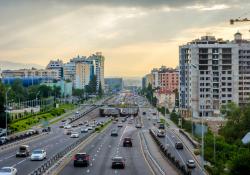 Kazakhstan ring road traffic management © Dinozzaver | Dreamstime.com