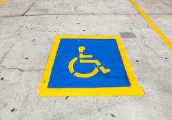 Parking payment technology access disabled Florida © Meinzahn | Dreamstime.com