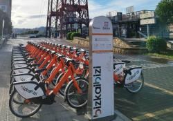 Bilbao e-bikes micromobility decarbonisation (image: Nextbike by Tier)