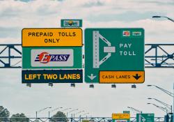 Toll roads software notifications GPS road safety © Craig Russell | Dreamstime.com