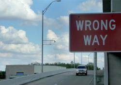 "Wrong Way" sign 